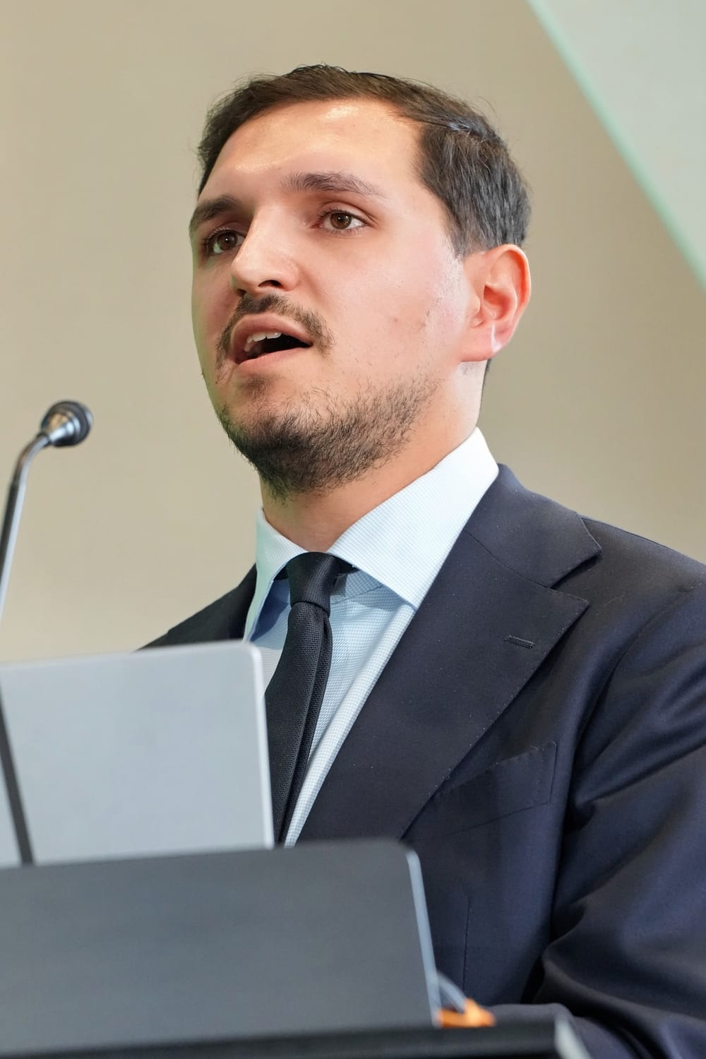 Andrei Craciunescu addressing the room at Y Combinator's The Startup Industrial Base event in Washington, DC